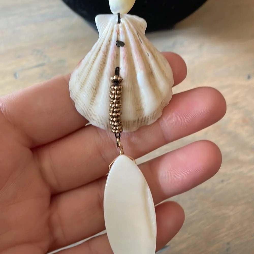 11. Free people shell, rope and faux mother of pearl long necklace NWT - Picture 7 of 12